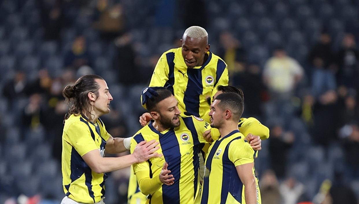 赛后社区盾焦点战;费内巴切完成战术微调;信心回归;年轻球员获得机会的简单介绍 赛后社区盾焦点战;费内巴切完成战术微调;信心回归;年轻球员获得机会的简单介绍