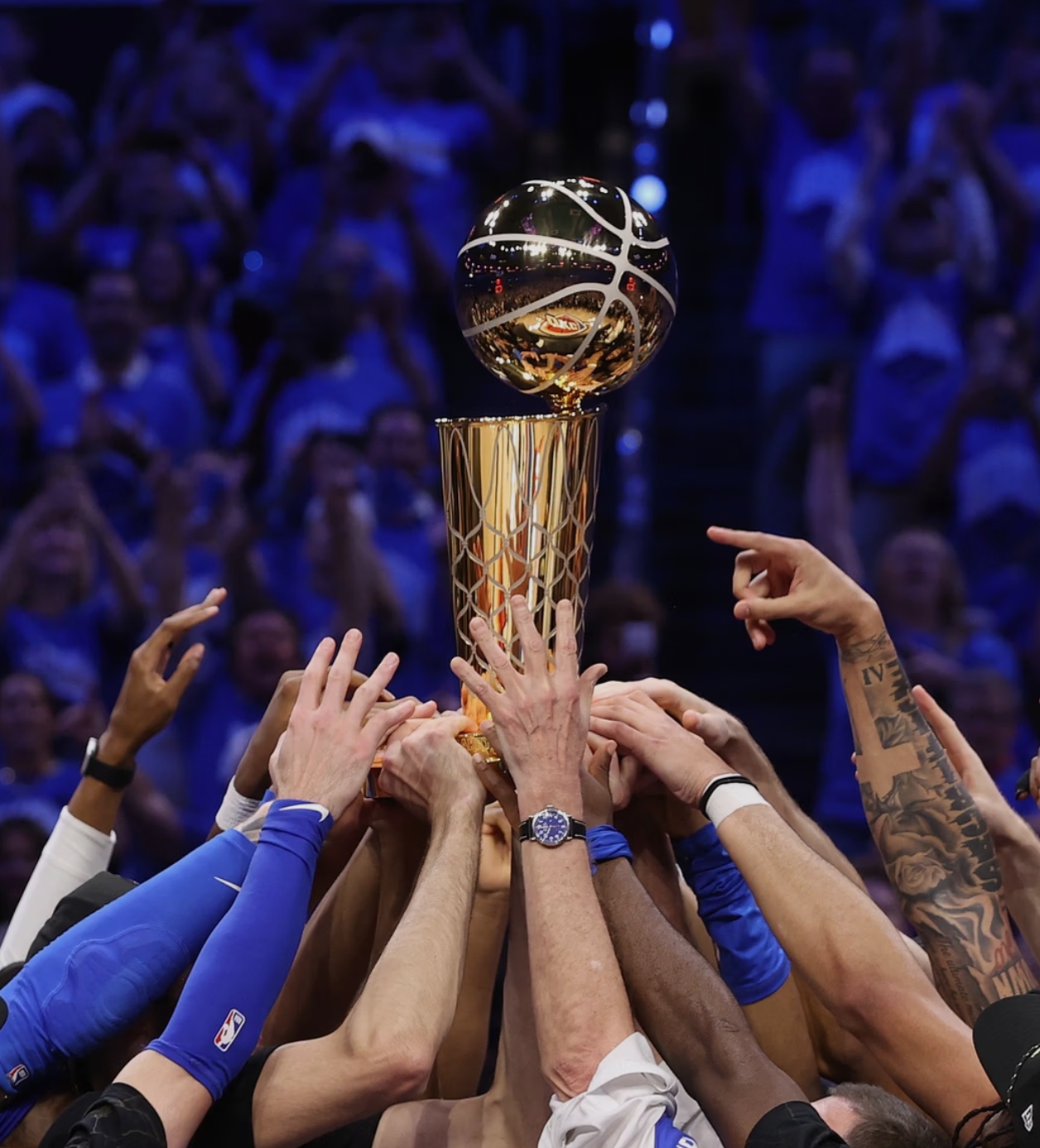 关于国际比赛日俄克拉荷马雷霆调整名单以备足总杯,内部沟通环节打磨,质疑声仍在,临场指挥获称赞的信息 关于国际比赛日俄克拉荷马雷霆调整名单以备足总杯,内部沟通环节打磨,质疑声仍在,临场指挥获称赞的信息